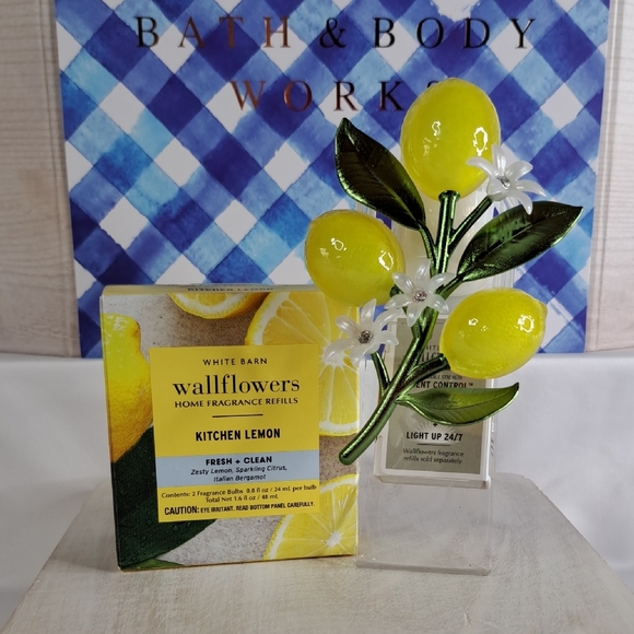 WHITE BARN WALLFLOWERS PLUG SCENT-CONTROL & REFILLS 3-PIECE HOME FRAGRANCE SET - Picture 12 of 12